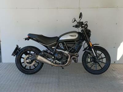 Ducati Scrambler 800 Icon Dark (2020) usata
