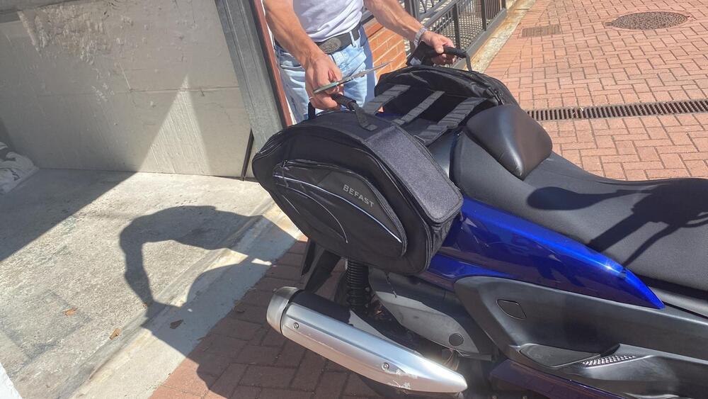 Yamaha Majesty 400 (2004 - 08) (2)