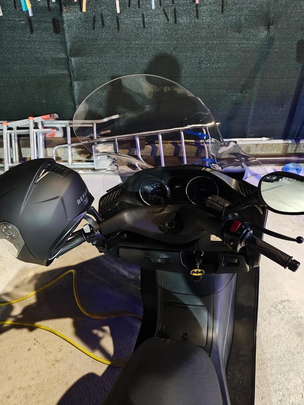 Yamaha Majesty 400 (2004 - 08) (4)