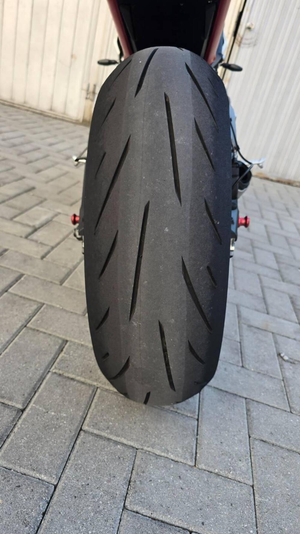 Triumph Street Triple R (2017 - 20) (5)