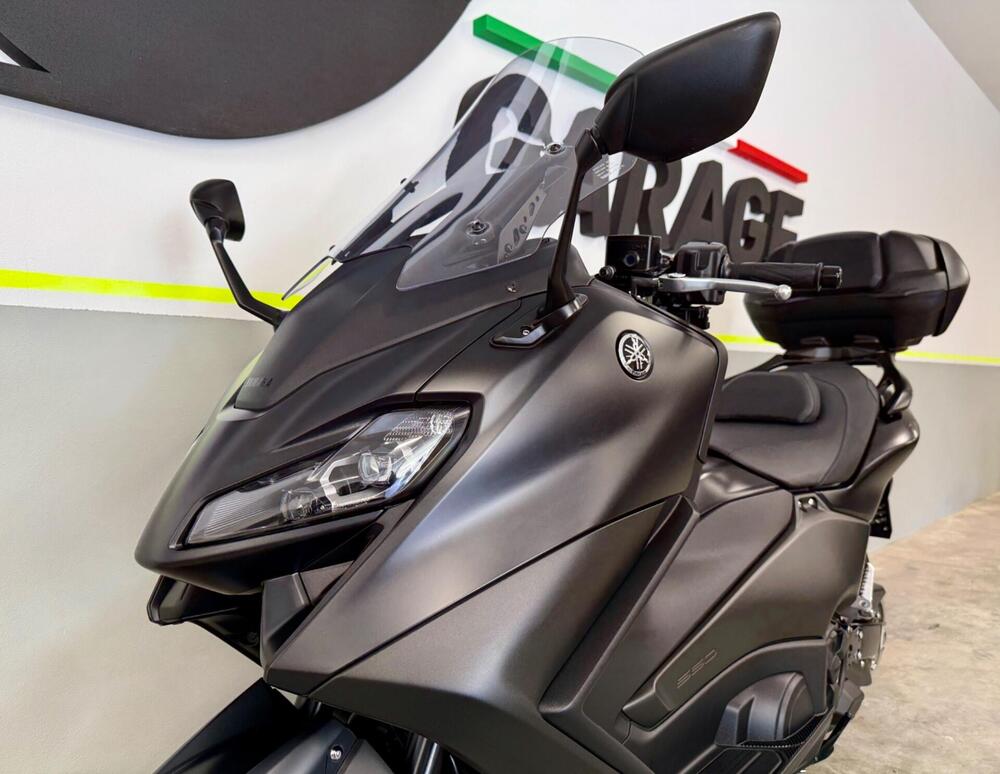 Yamaha T-Max 560 (2022 - 24) (8)