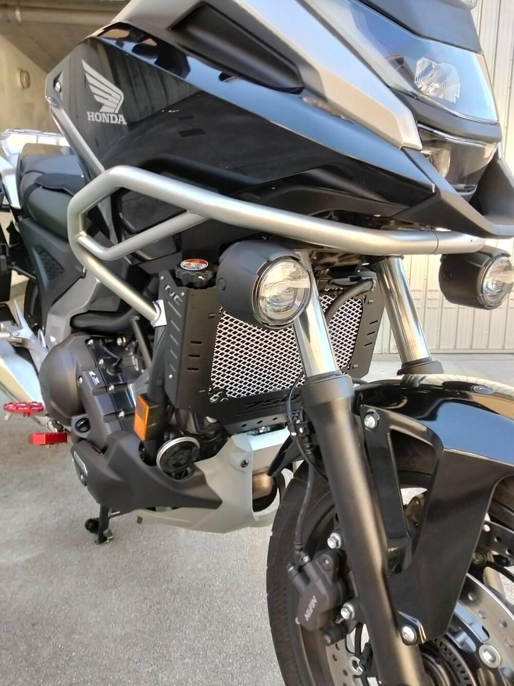 Honda NC 750 X DCT (2025 - 26) (4)