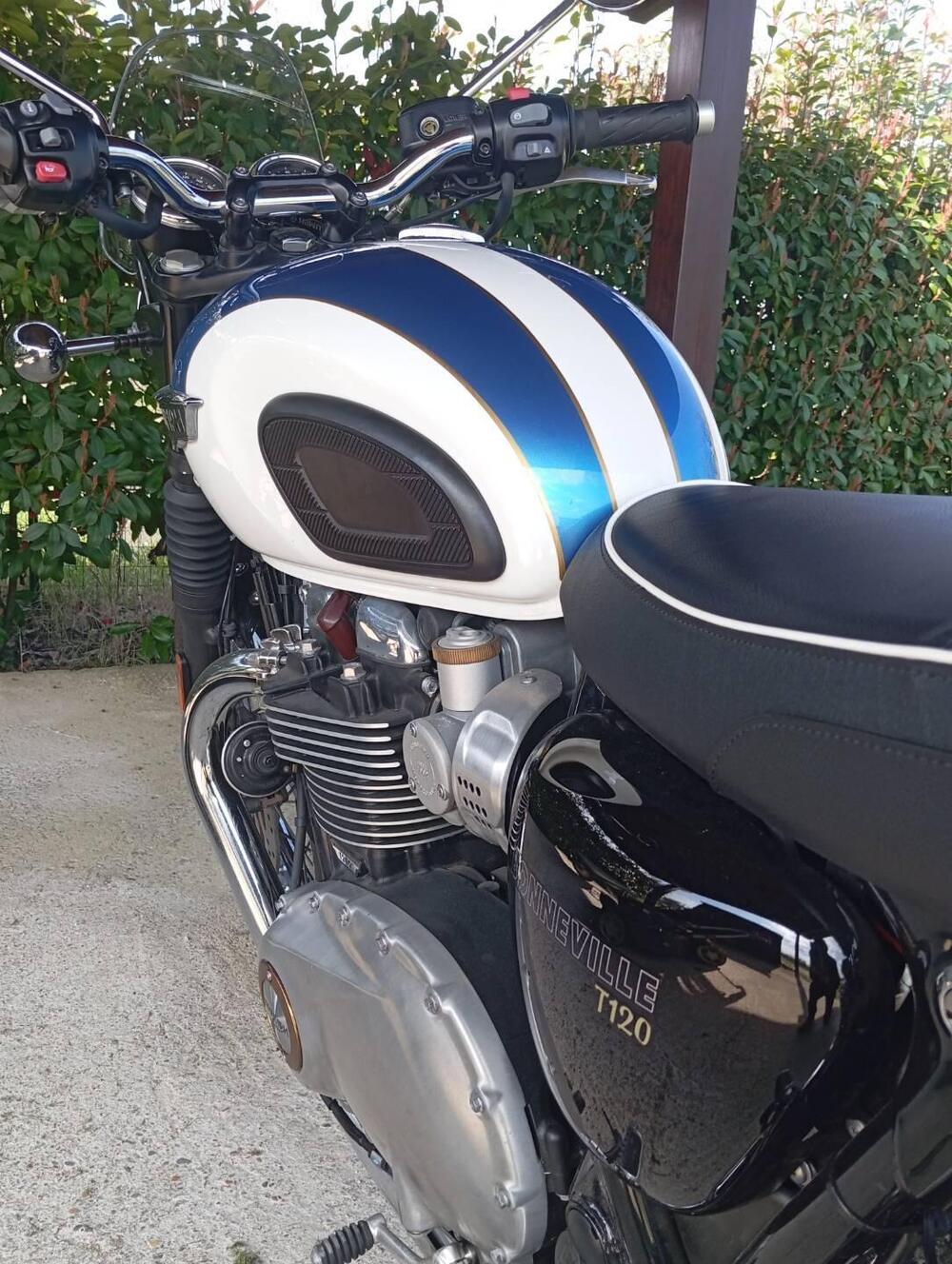 Triumph Bonneville T120 (2021 - 25) (9)