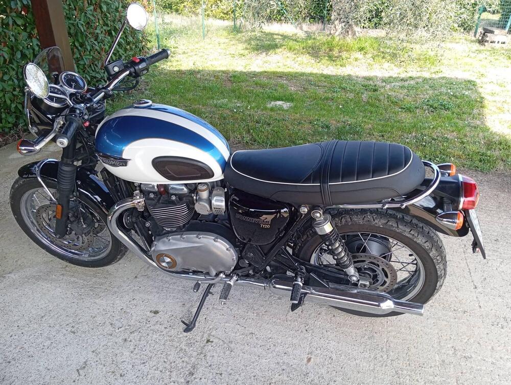 Triumph Bonneville T120 (2021 - 25) (13)