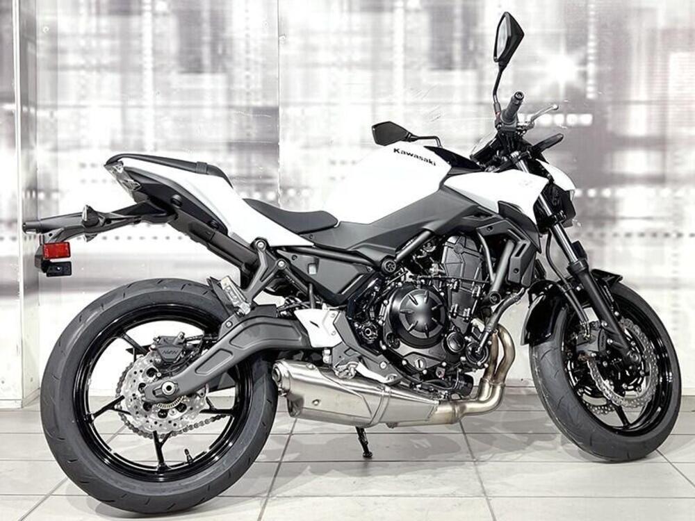 Kawasaki Z 650 (2025 - 26) (8)