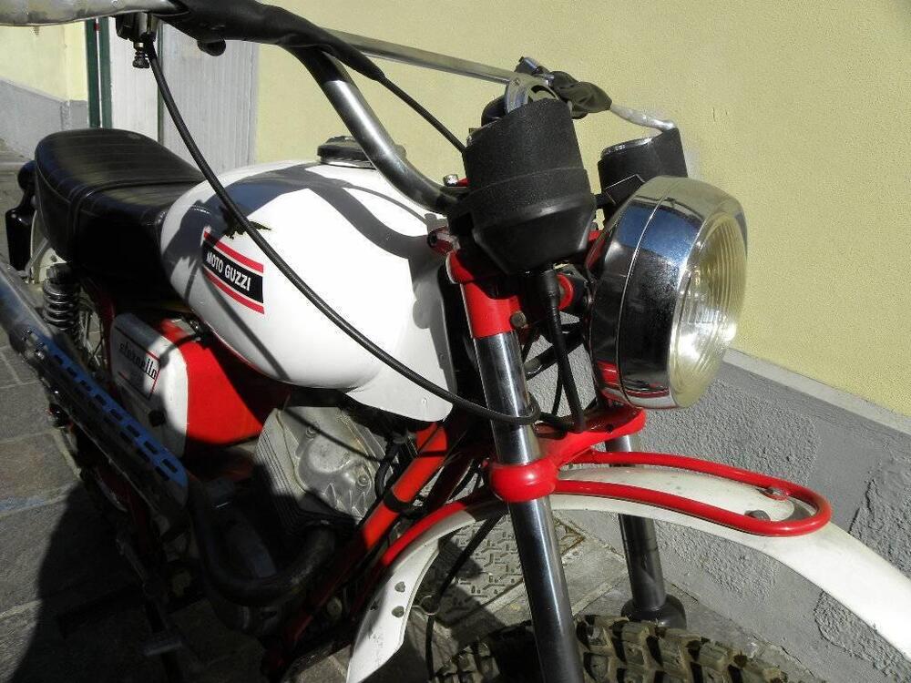 Moto Guzzi Stornello Scrambler 125 (7)