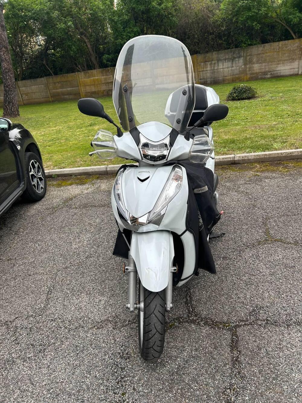 Honda SH 300 i ABS (2016 - 20) (2)