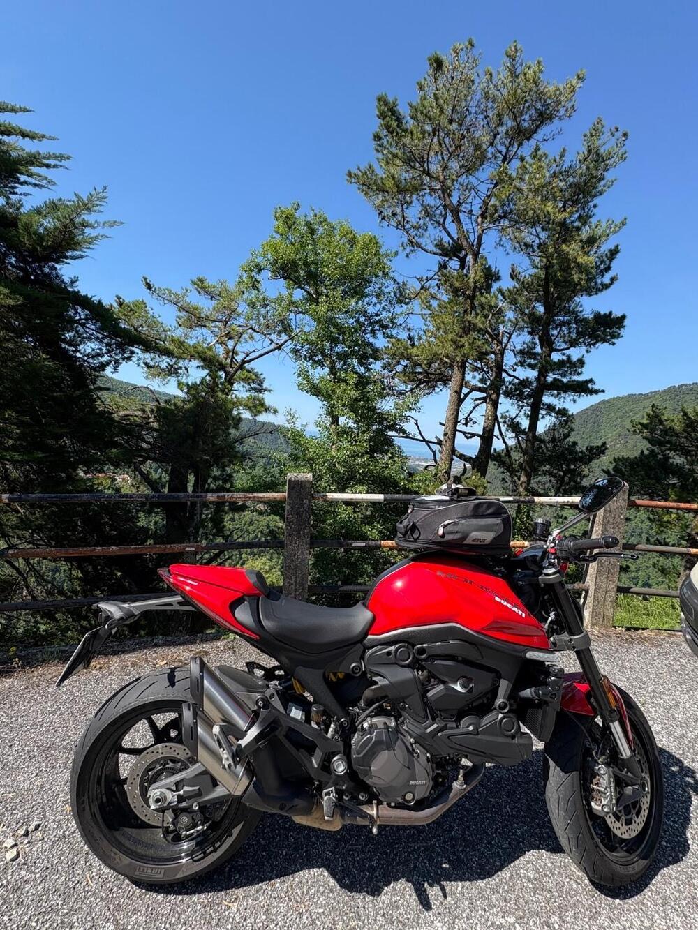 Ducati Monster 937 + (2021 - 25) (2)