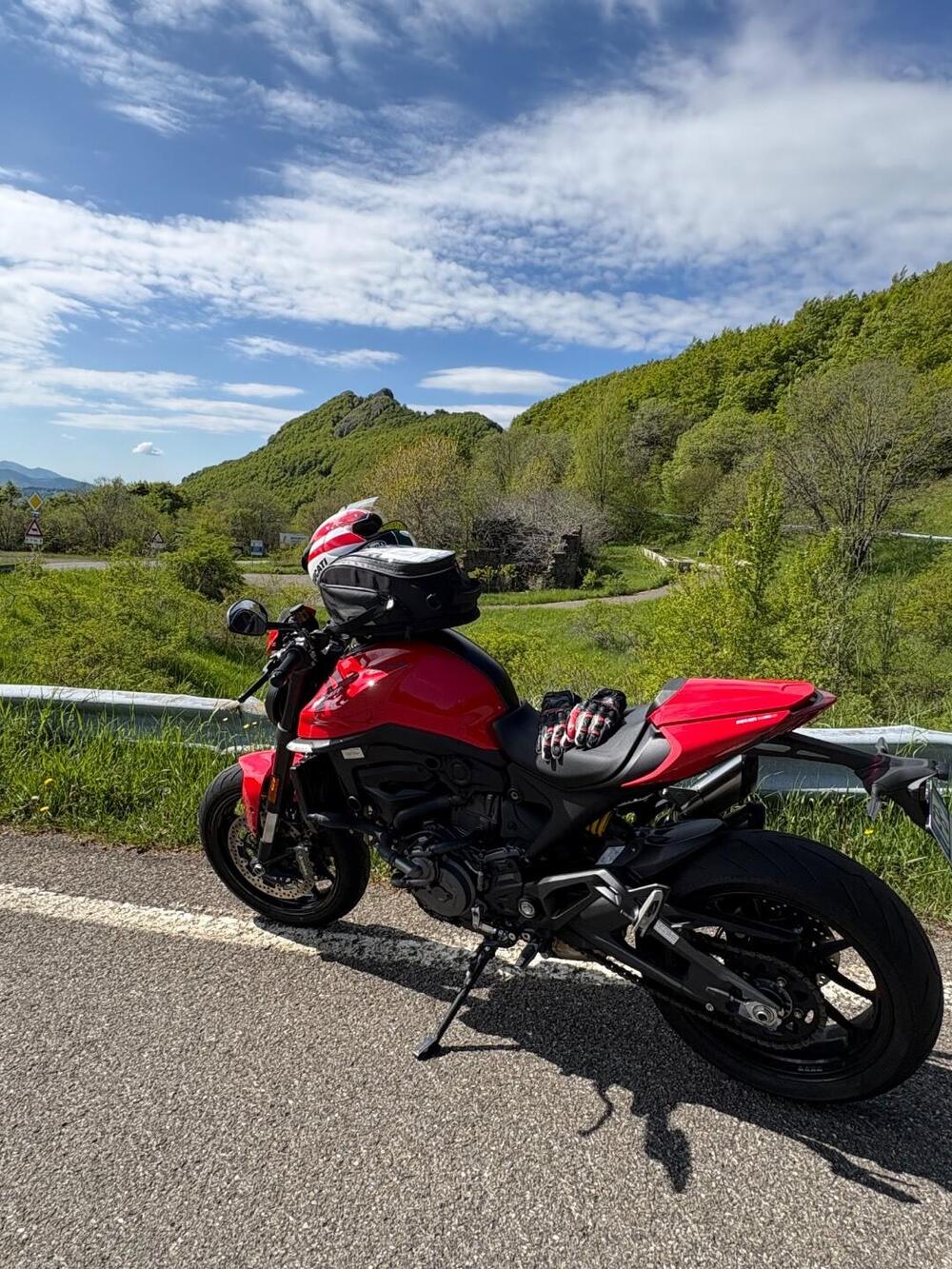 Ducati Monster 937 + (2021 - 25) (3)