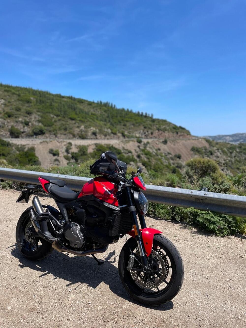 Ducati Monster 937 + (2021 - 25) (6)