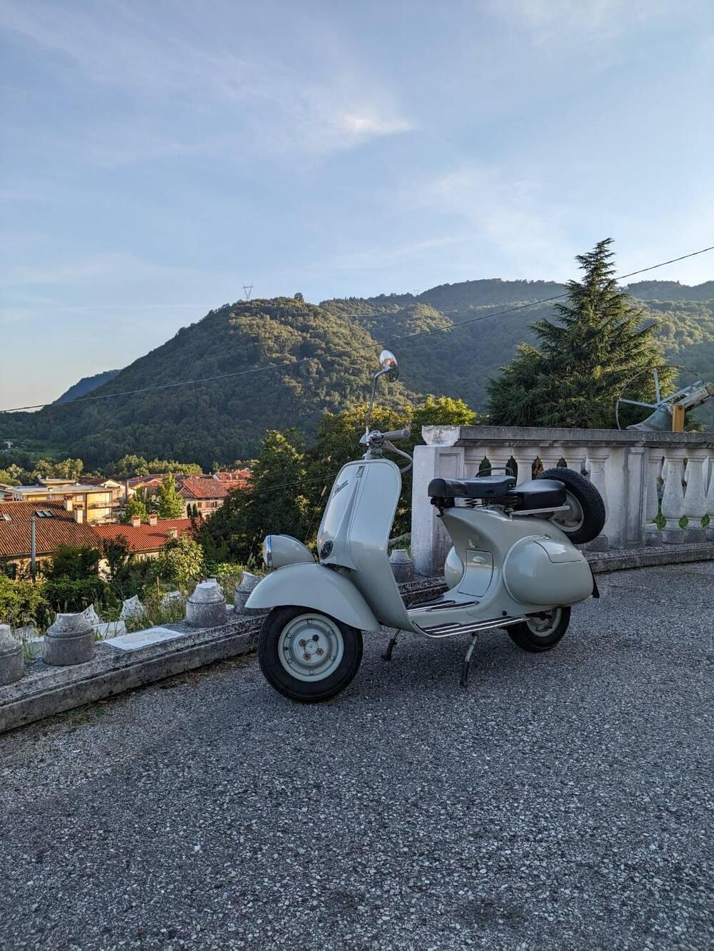Piaggio Vespa (2)