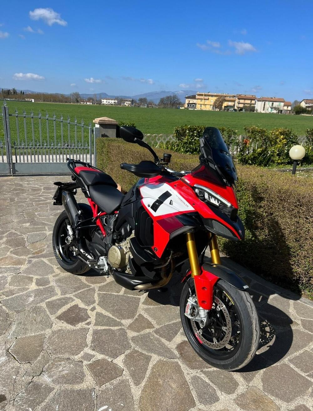 Ducati Multistrada V4 Pikes Peak (2021 - 24) (2)