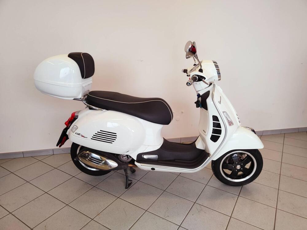Vespa GTS 300 Super Hpe (2018 - 19) (10)