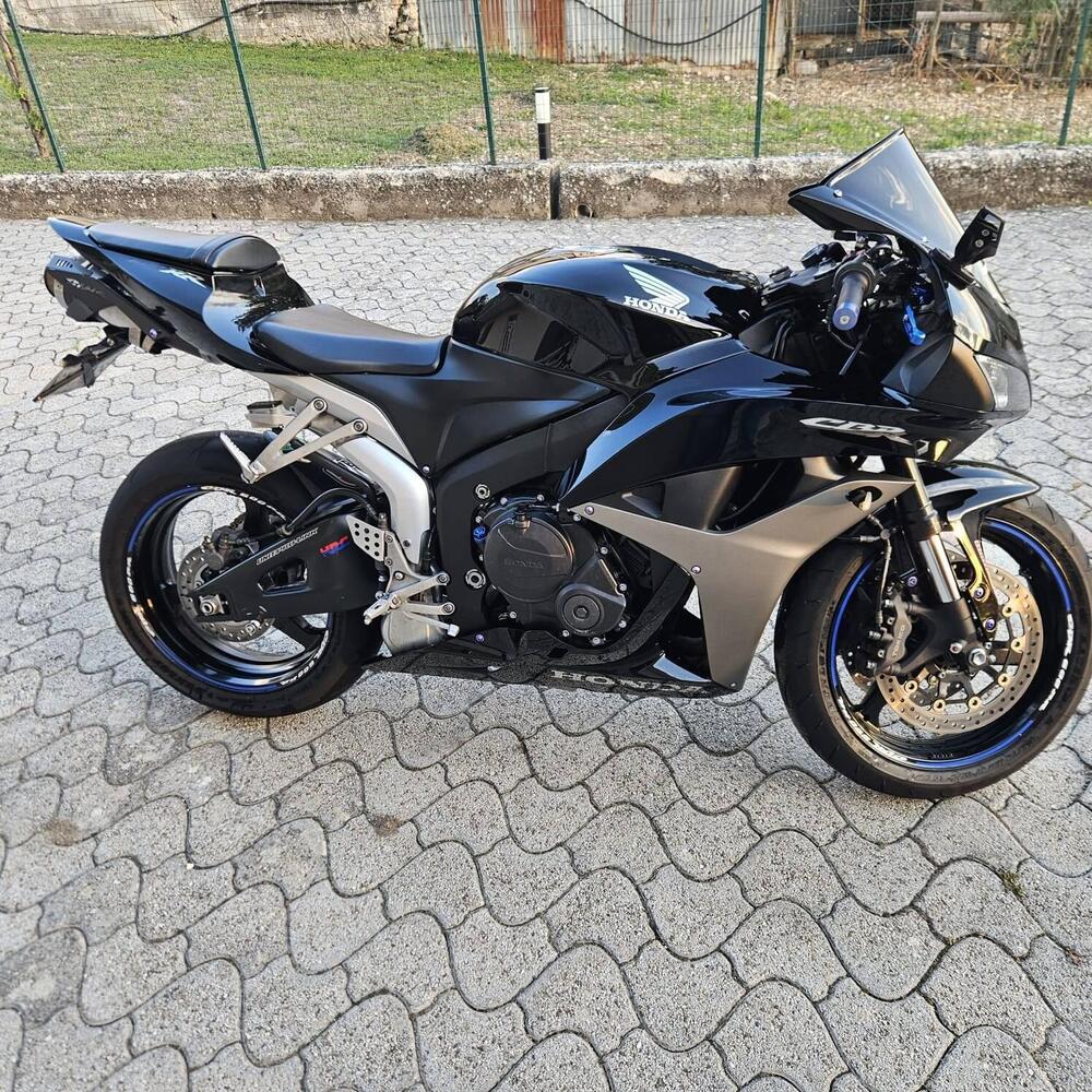 Honda CBR 600 RR (2009 - 12) (6)