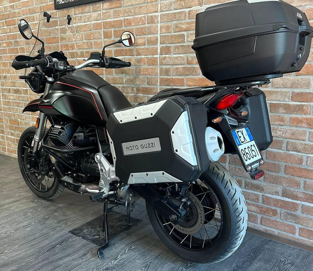 Moto Guzzi V85 TT (2021 - 23) (12)