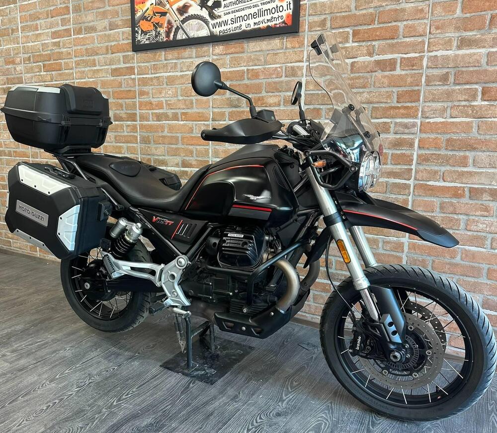 Moto Guzzi V85 TT (2021 - 23) (15)