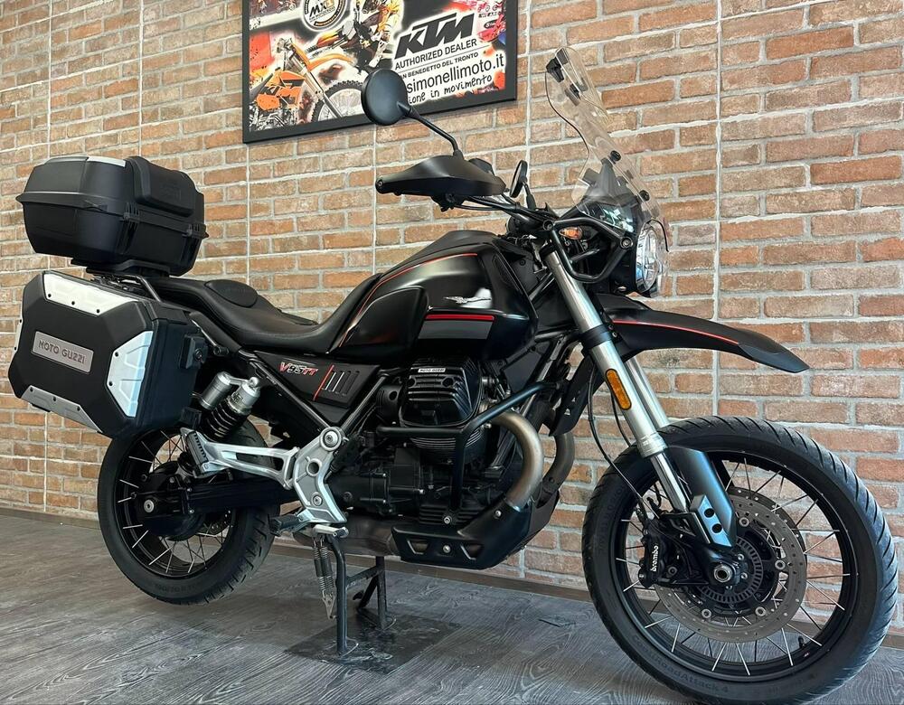 Moto Guzzi V85 TT (2021 - 23) (2)