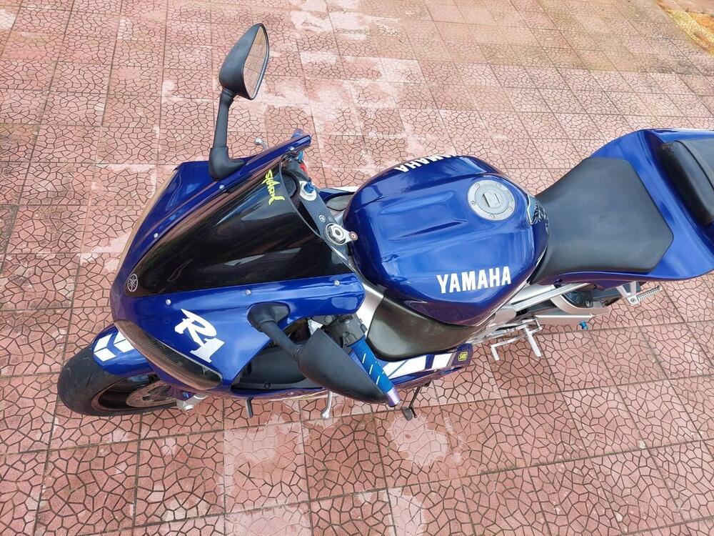 Yamaha YZF R1 (2000 - 01) (5)