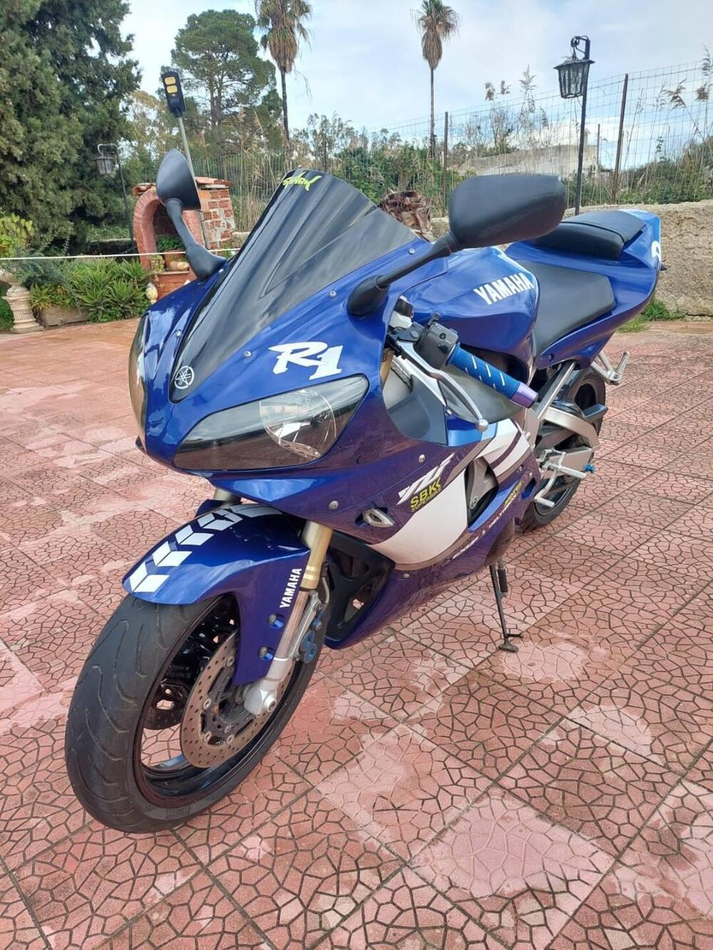 Yamaha YZF R1 (2000 - 01) (6)