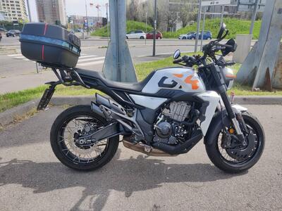 Zontes ZT350-GK (2022 - 26) usata