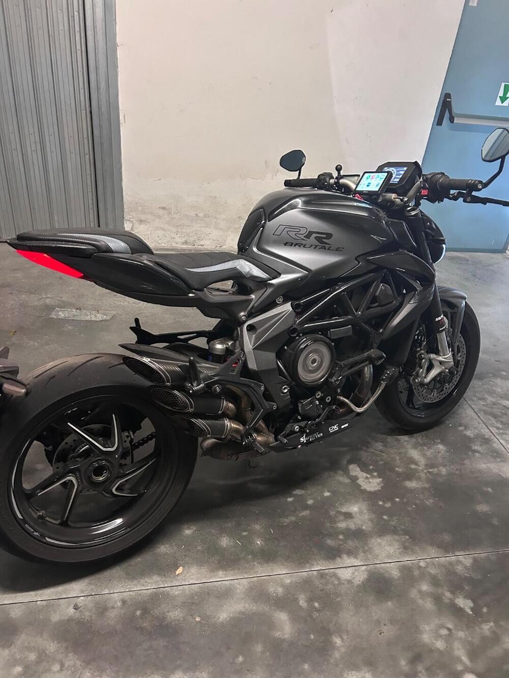 MV Agusta Brutale 800 RR (2021 - 25) (6)