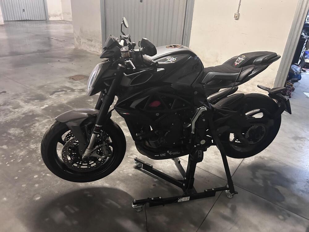 MV Agusta Brutale 800 RR (2021 - 25) (10)