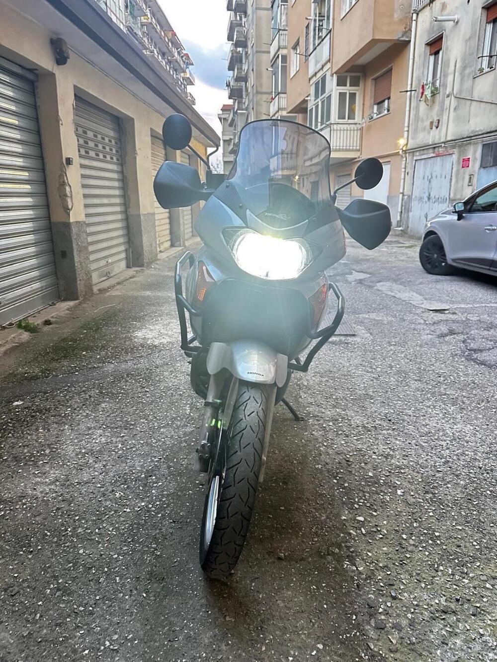 Honda Transalp XL 650V (2000 - 04) (11)