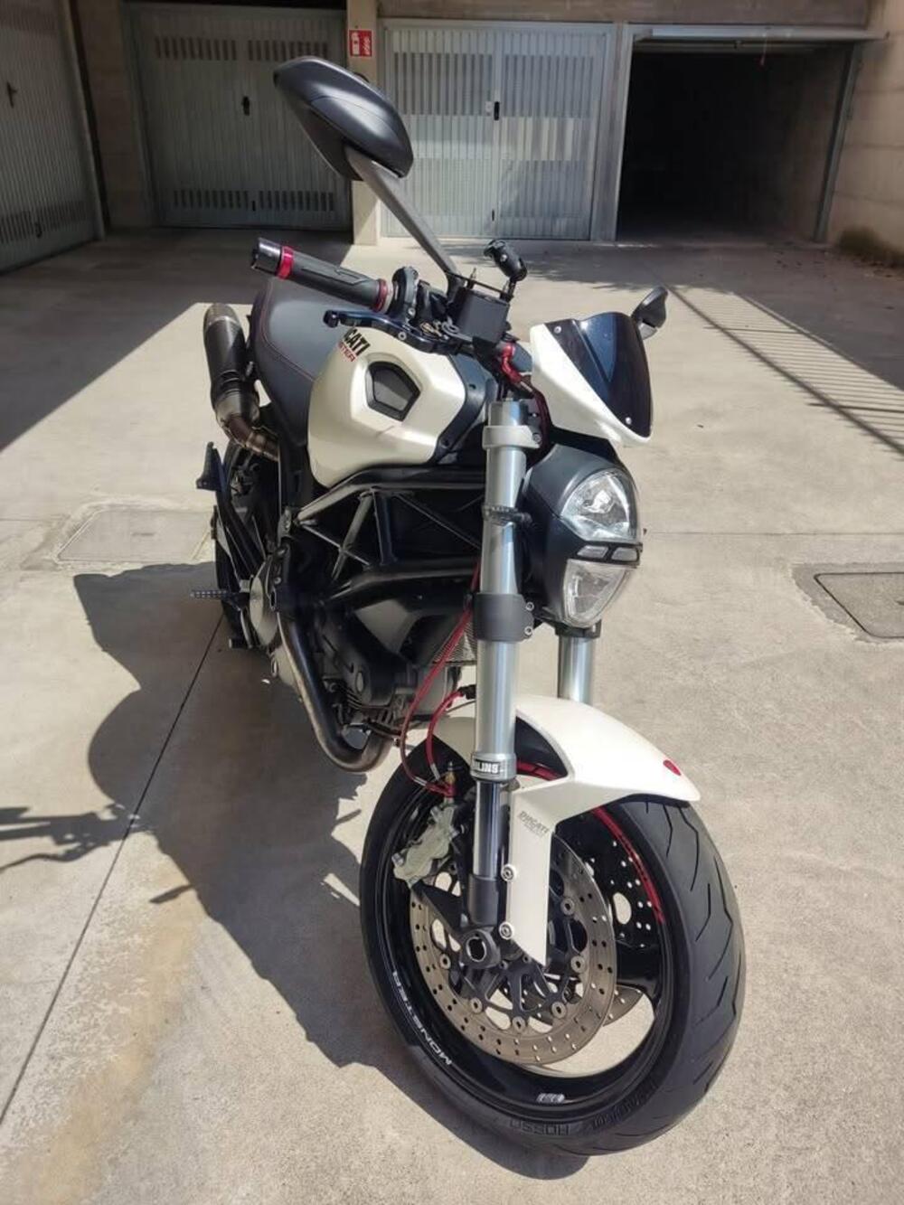 Ducati Monster 696 Plus (2007 - 14) (2)