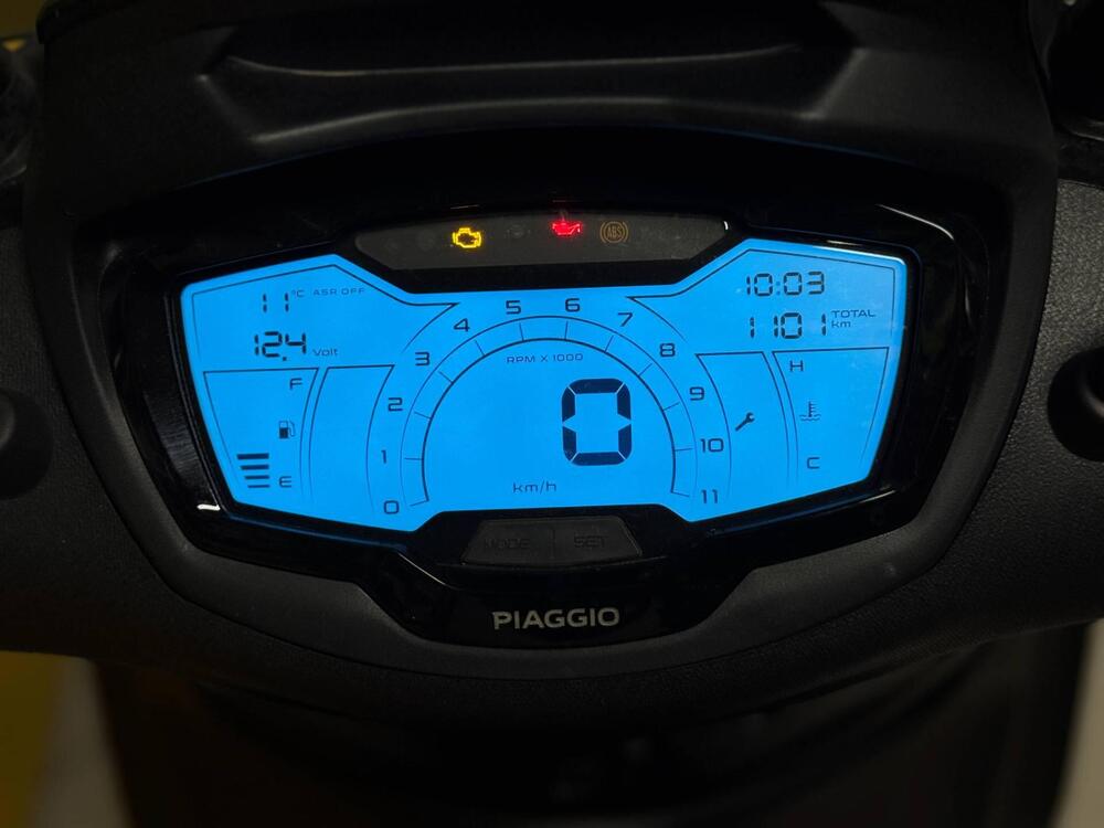 Piaggio Beverly 310 S (2025 - 26) (2)