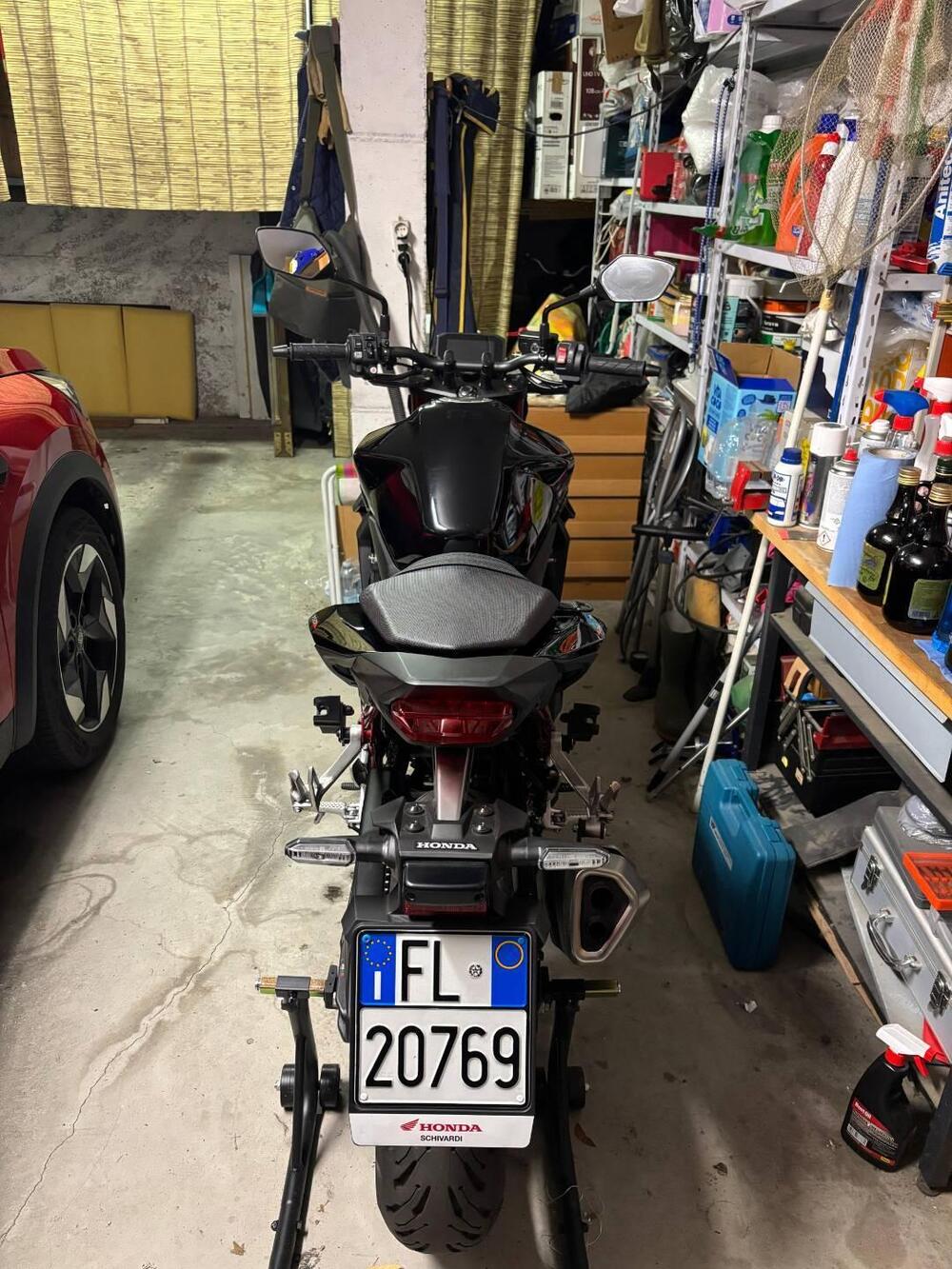 Honda CB 750 Hornet (2023 - 24) (4)