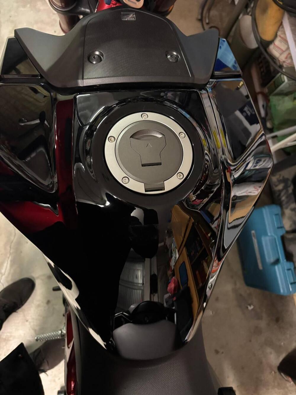 Honda CB 750 Hornet (2023 - 24) (11)