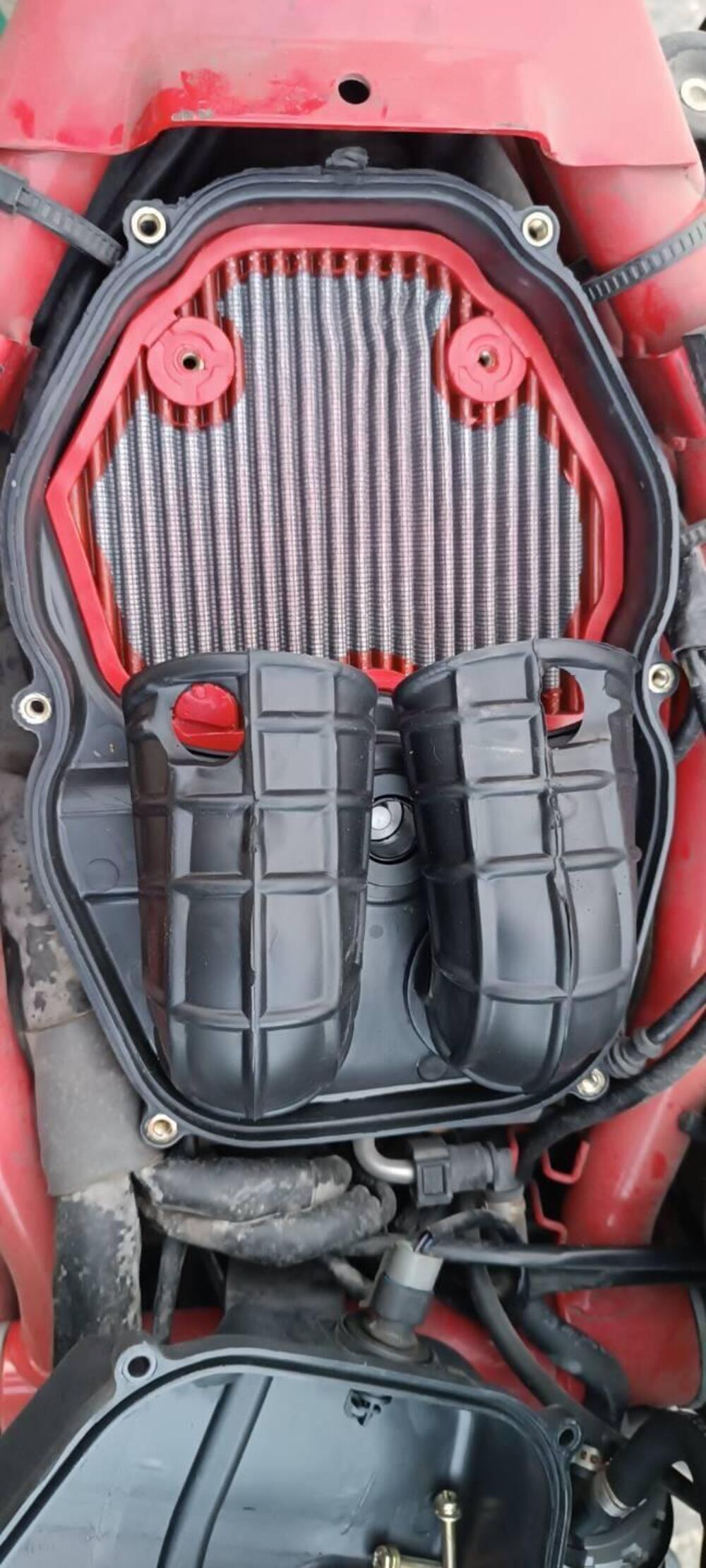 Benelli BN 302 R (2017 - 20) (10)