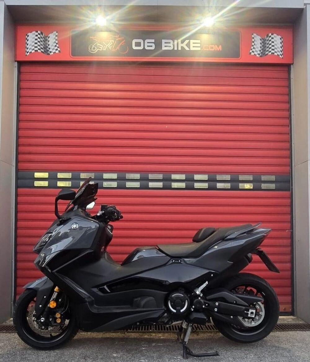 Yamaha T-Max 560 (2022 - 24) (2)