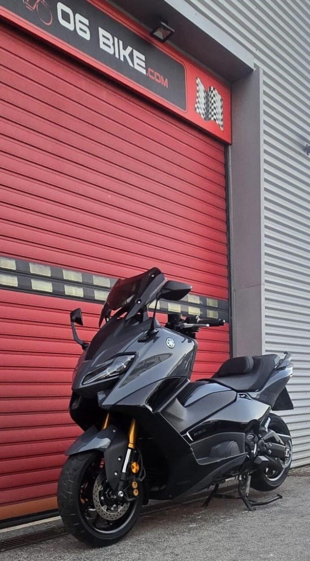 Yamaha T-Max 560 (2022 - 24) (4)