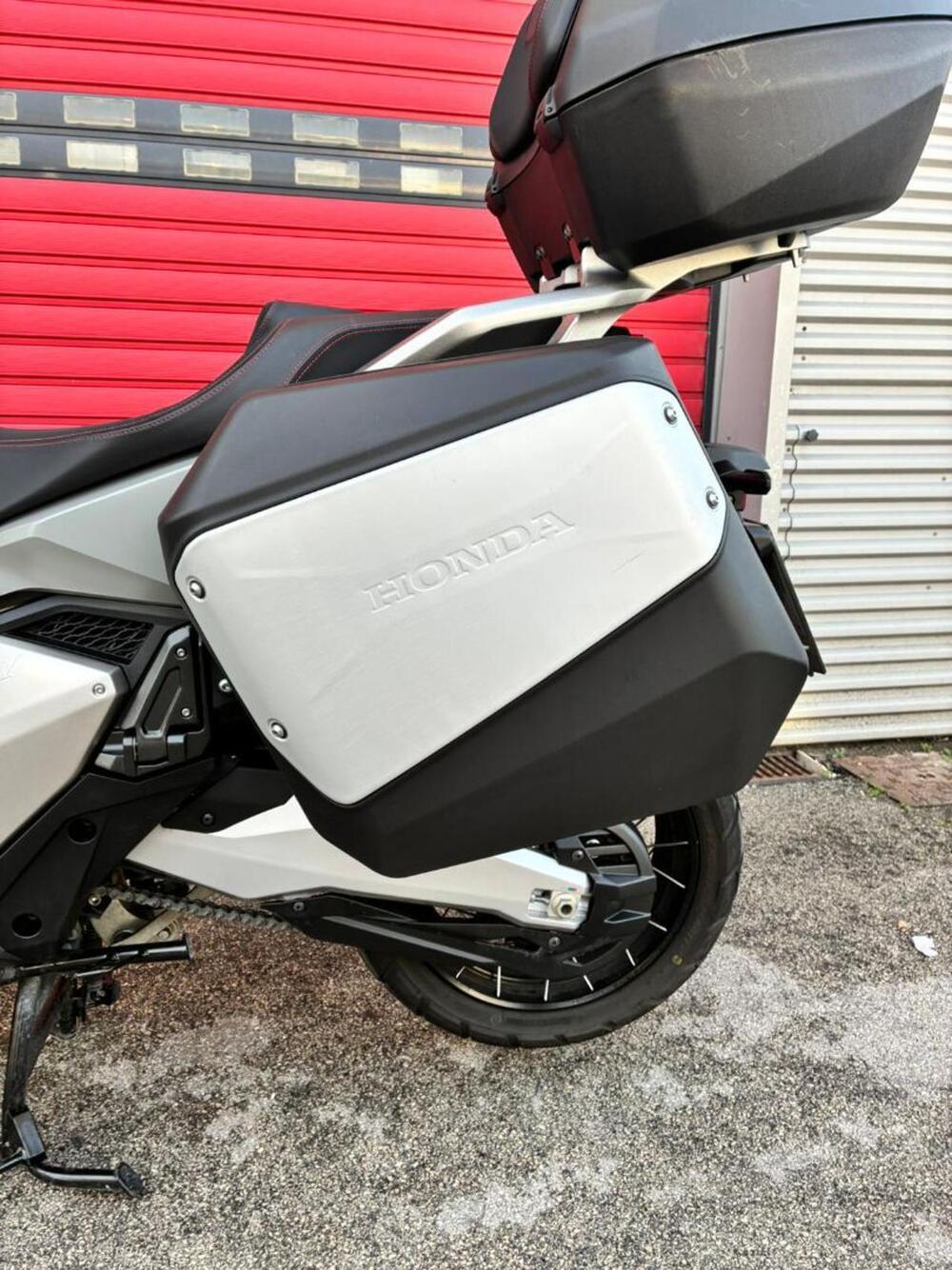 Honda X-ADV 750 Travel (2025 - 26) (6)