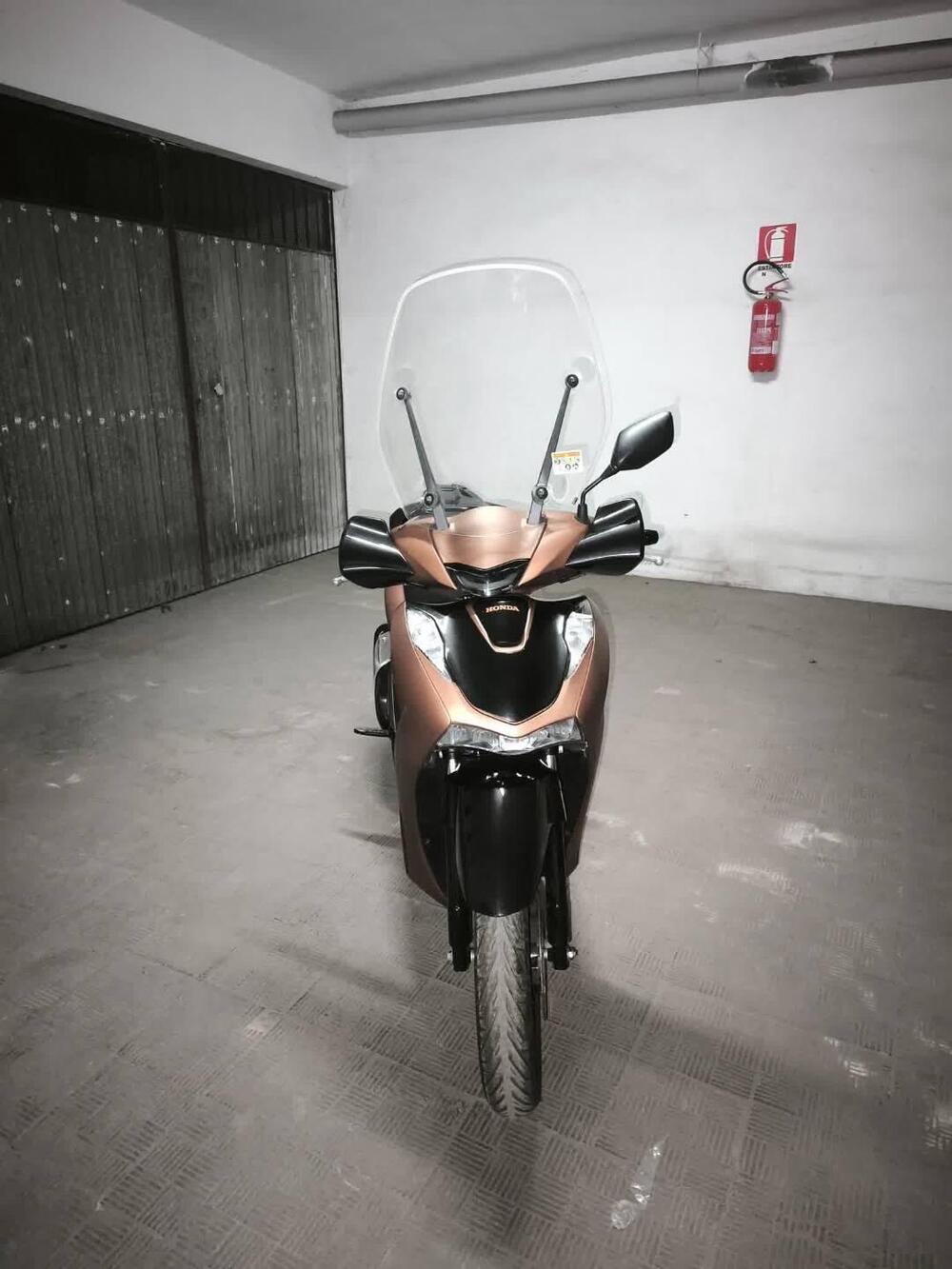 Honda SH 125i Sport (2022 - 23) (7)