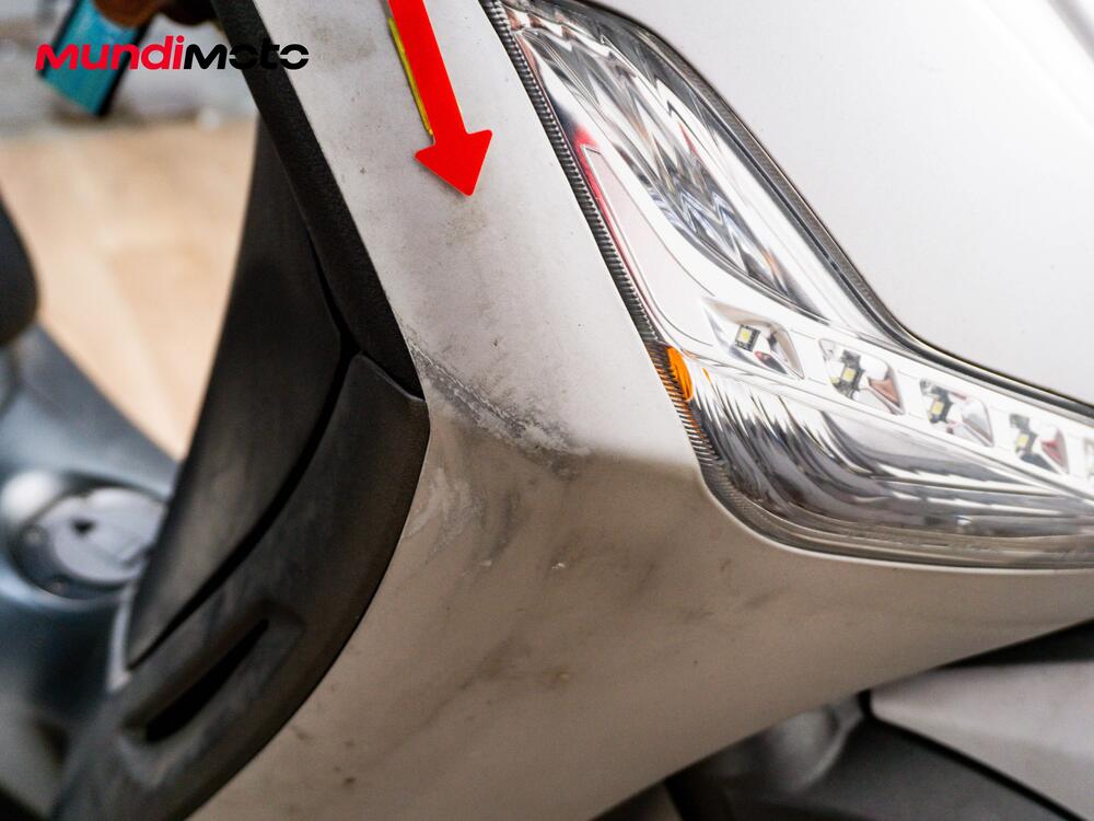 Piaggio Beverly 350 SportTouring ie ABS (2011 - 17) (16)