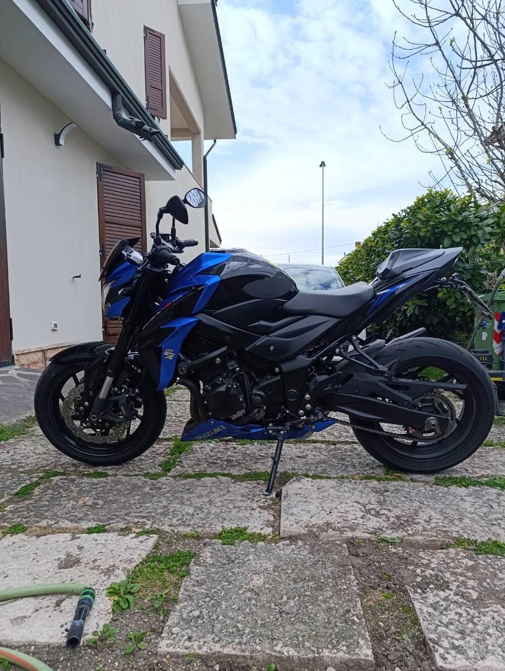 Suzuki GSX S 750 Yugen (2018 - 20) (2)