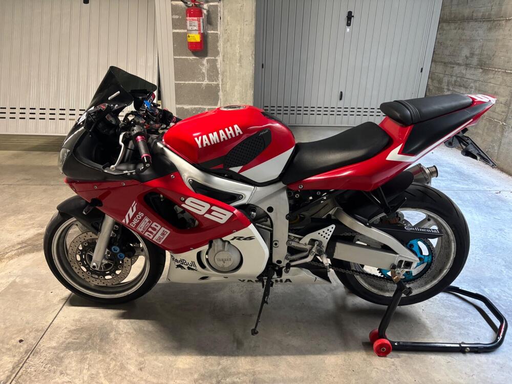 Yamaha YZF R6 (2001 - 02) (2)