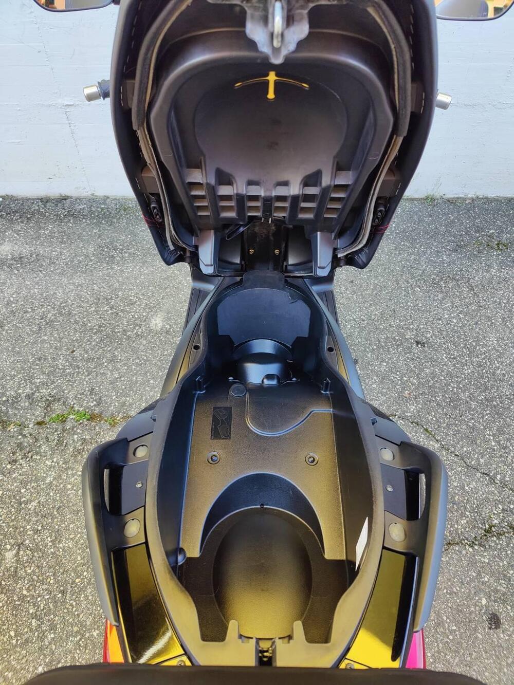 Yamaha X-Max 250 (2010 - 13) (13)