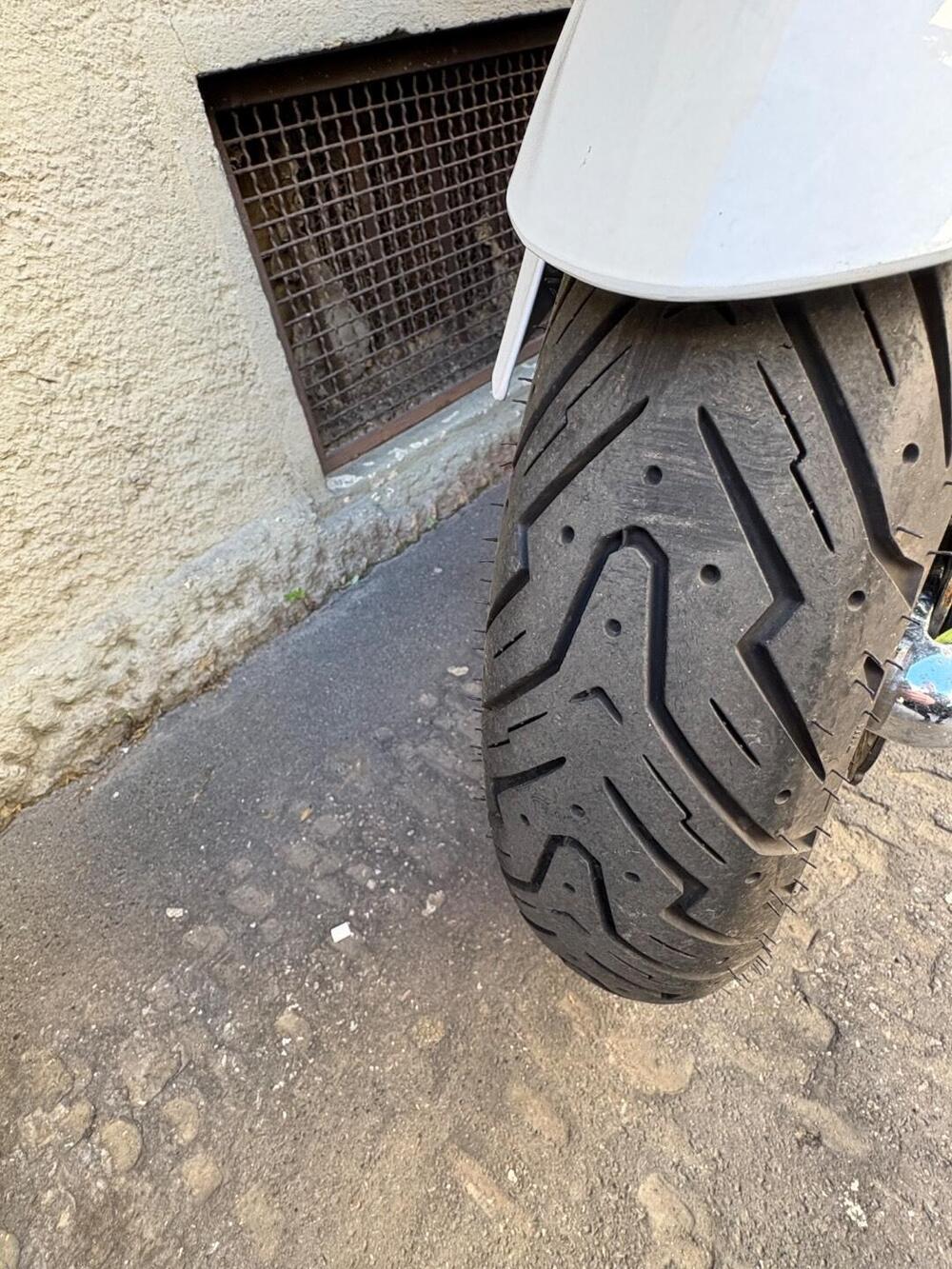 Sym Joymax 300 i (2012 - 16) (7)