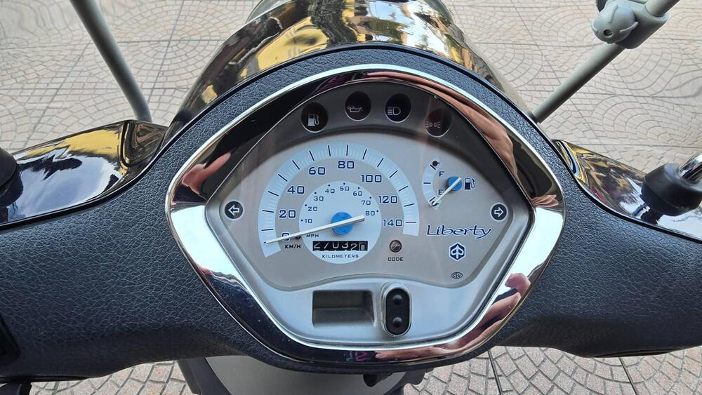 Piaggio Liberty 200 4T  (3)