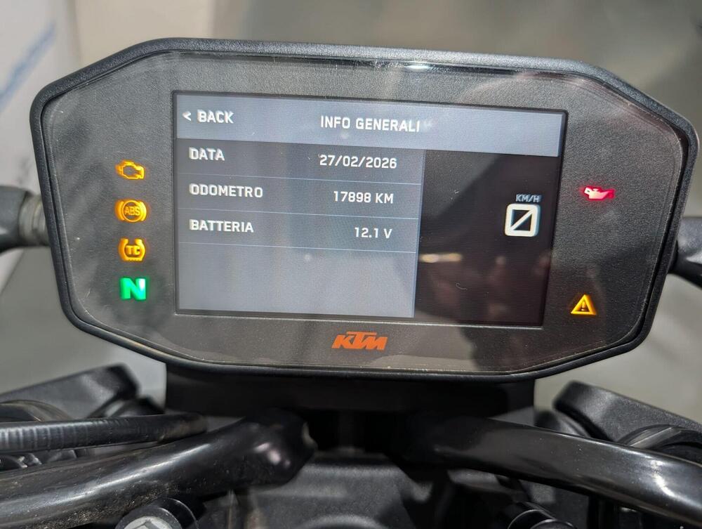 KTM 890 Duke (2021 - 23) (6)