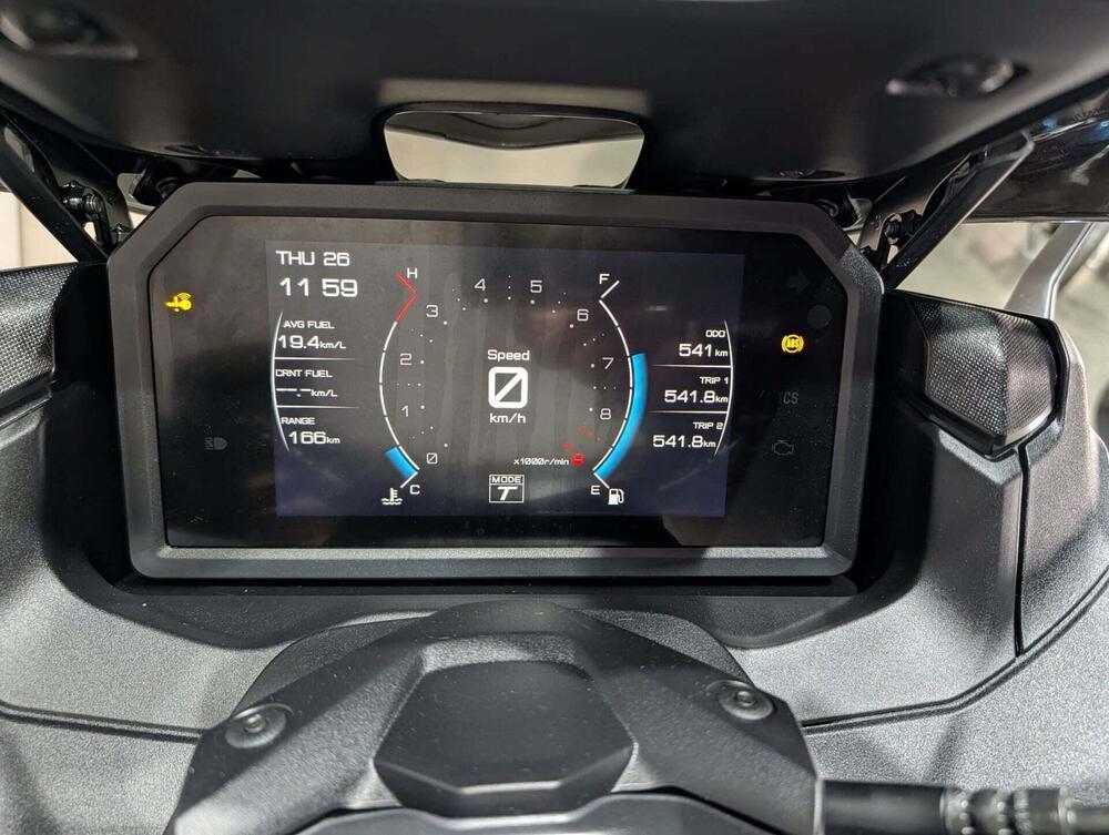 Yamaha T-Max 560 (2022 - 24) (6)