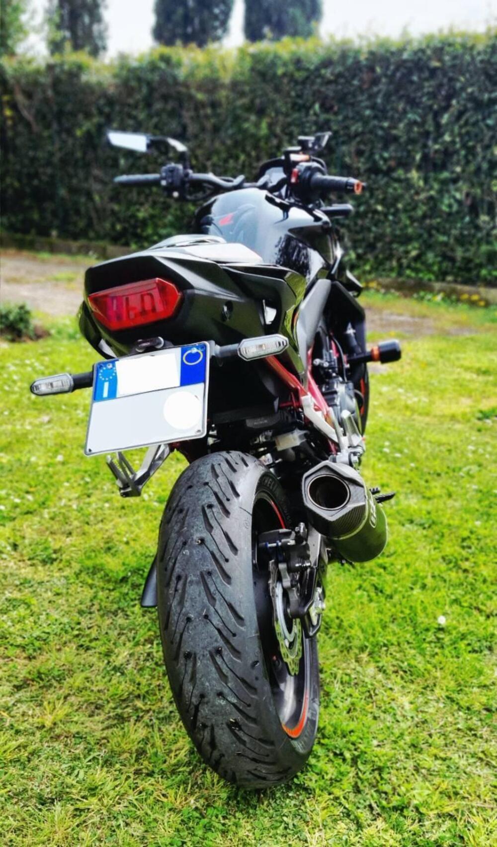 Honda CB 750 Hornet (2023 - 24) (3)