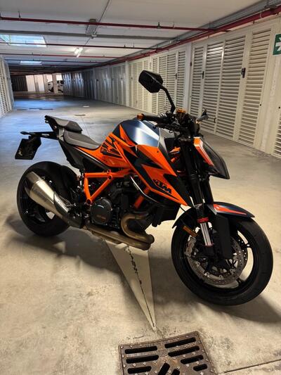 KTM 1290 Super Duke R (2020) usata