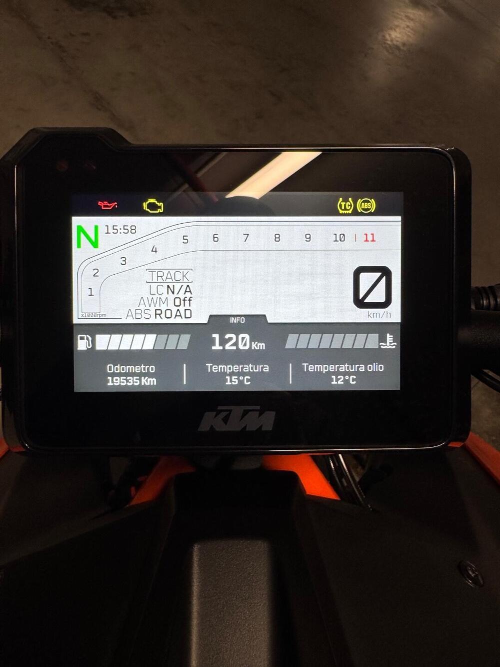 KTM 1290 Super Duke R (2020) (5)