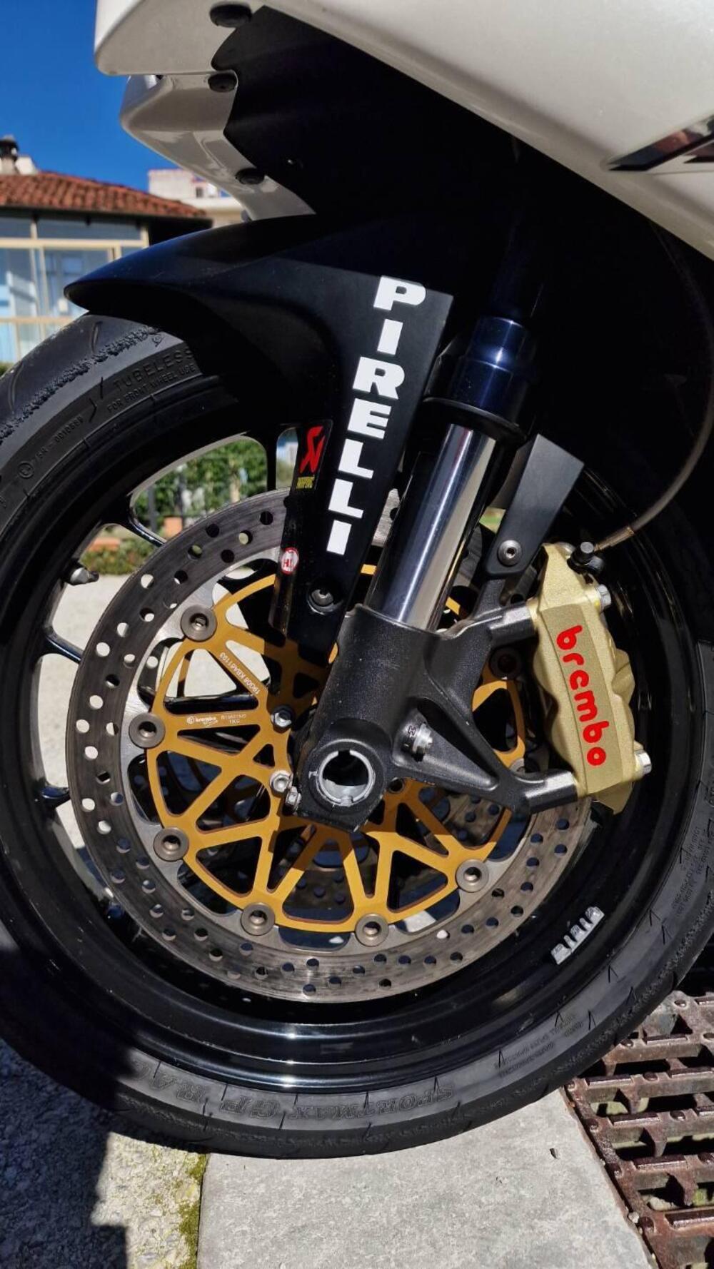 Aprilia RSV4 R (2009 - 12) (7)