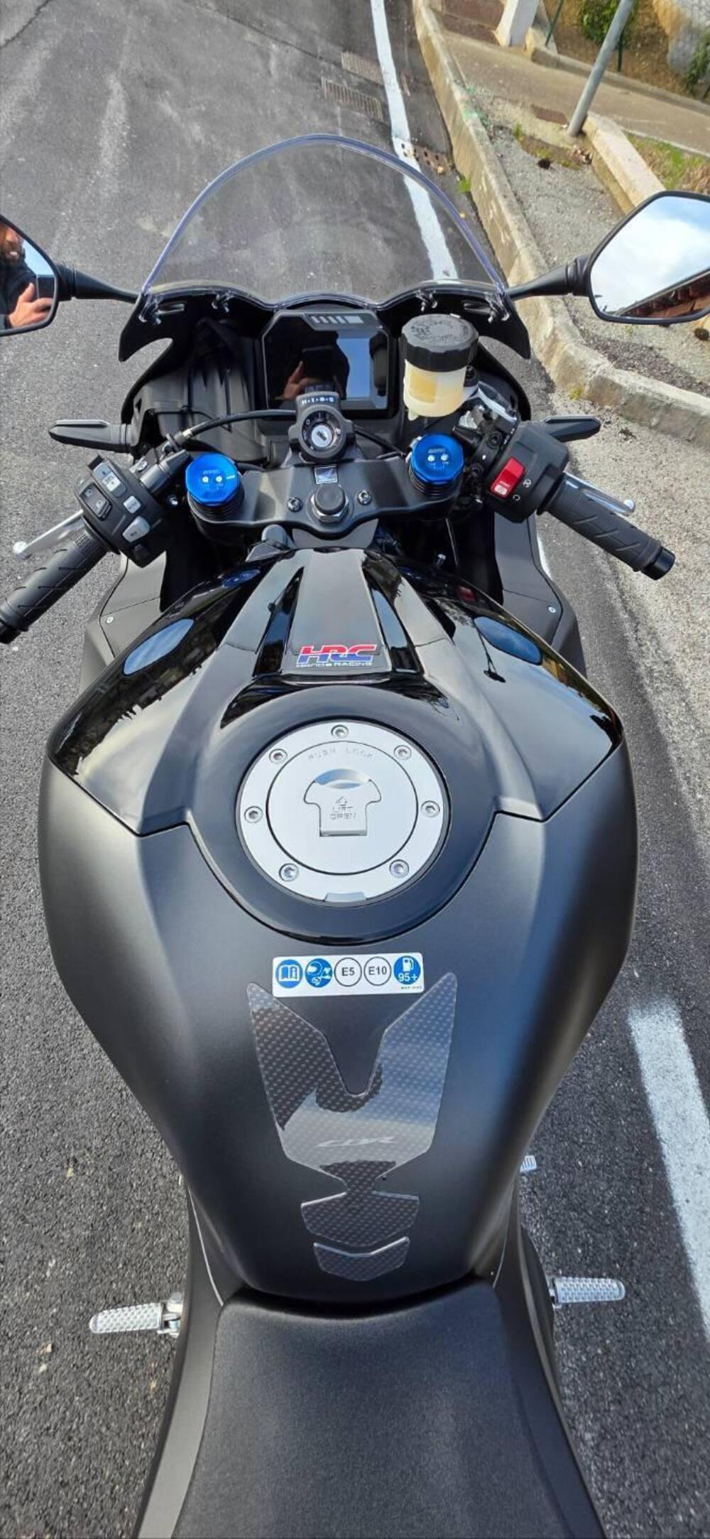 Honda CBR 600 RR (2024 - 26) (4)