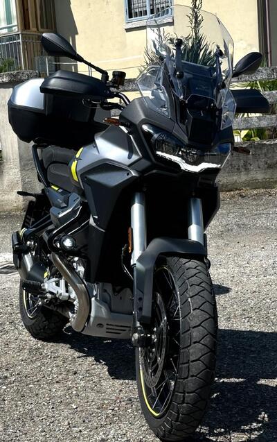 Moto Guzzi Stelvio PFF (2024 - 26) usata